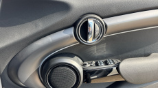 MINI Hatchback 1.5 Cooper Exclusive Premium 5dr Auto Petrol Hatchback